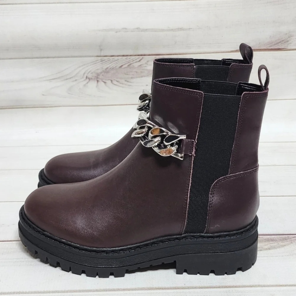 Marc Fisher Parrie Lugsole Bootie in Burgundy Leather Size 9 - New In Box
